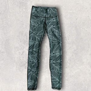 Yoga Democracy | EUC Women’s Printed Yoga Leggings Size Small S